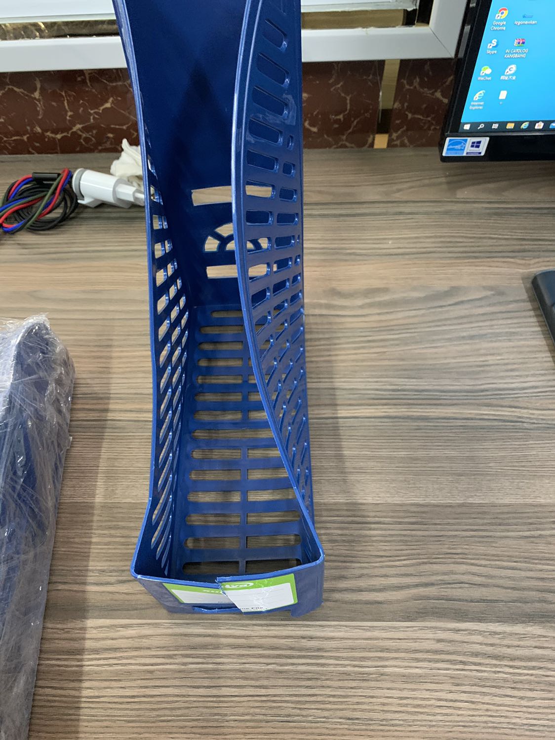 Nghĩ mua 5 cho tiết kiệm nhận hàng mở ra thì như thế này ah. Cuối cùng bỏ 1 cái thì tính ra cũng ko tiết kiệm được gì. Mong Tiki hỗ trợ phản hồi cho tình trạng sản phẩm như vậy