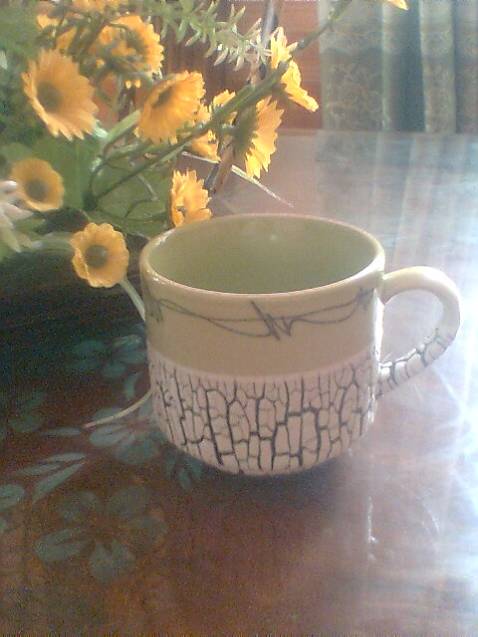 Hàng giao đúng mẫu mã, giá cả cạnh tranh, shop uy tín, nói chung rất nên mua. Về chất lượng hàng hóa thì dưỡng ẩm khá tốt nha, k bết rít. Người lớn cũng xài ké được.