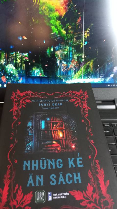Sách giao đẹp, còn nguyên mới. Nội dung có vẻ hấp dẫn, bìa nhìn ma mị lắm. Ước gì cũng có biệt tài ăn sách, ăn xong cái gì cũng nhớ haha