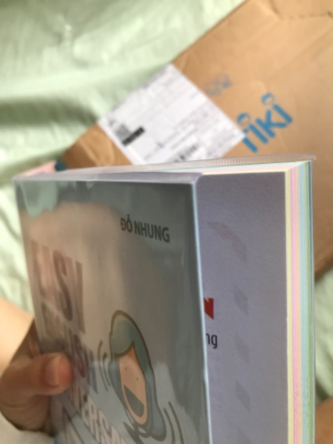 📖 MCbooks
• Chất lượng giấy tốt
• In rõ nét
• Nội dung dễ hiểu
• Phù hợp cho người muốn học giao tiếp tiếng Anh dễ dàng
• Hỗ trợ dịch vụ khách hàng nhanh
Mình có tham khảo qua nd sách trước rồi mới quyết định mua

🛍 Tiki
• Giao hàng nhanh
• Dịch vụ bao sách bookcare rất kỹ và đẹp
• Đóng gói kỹ càng, bằng hộp giấy
Xin cảm ơn ạ!