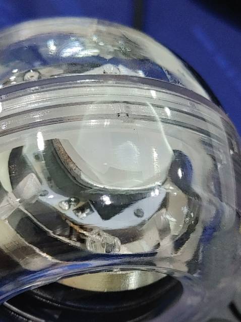 Sản phẩm cũ và bị han gỉ. Dùng đuợc 1 tuần thì đã hỏng