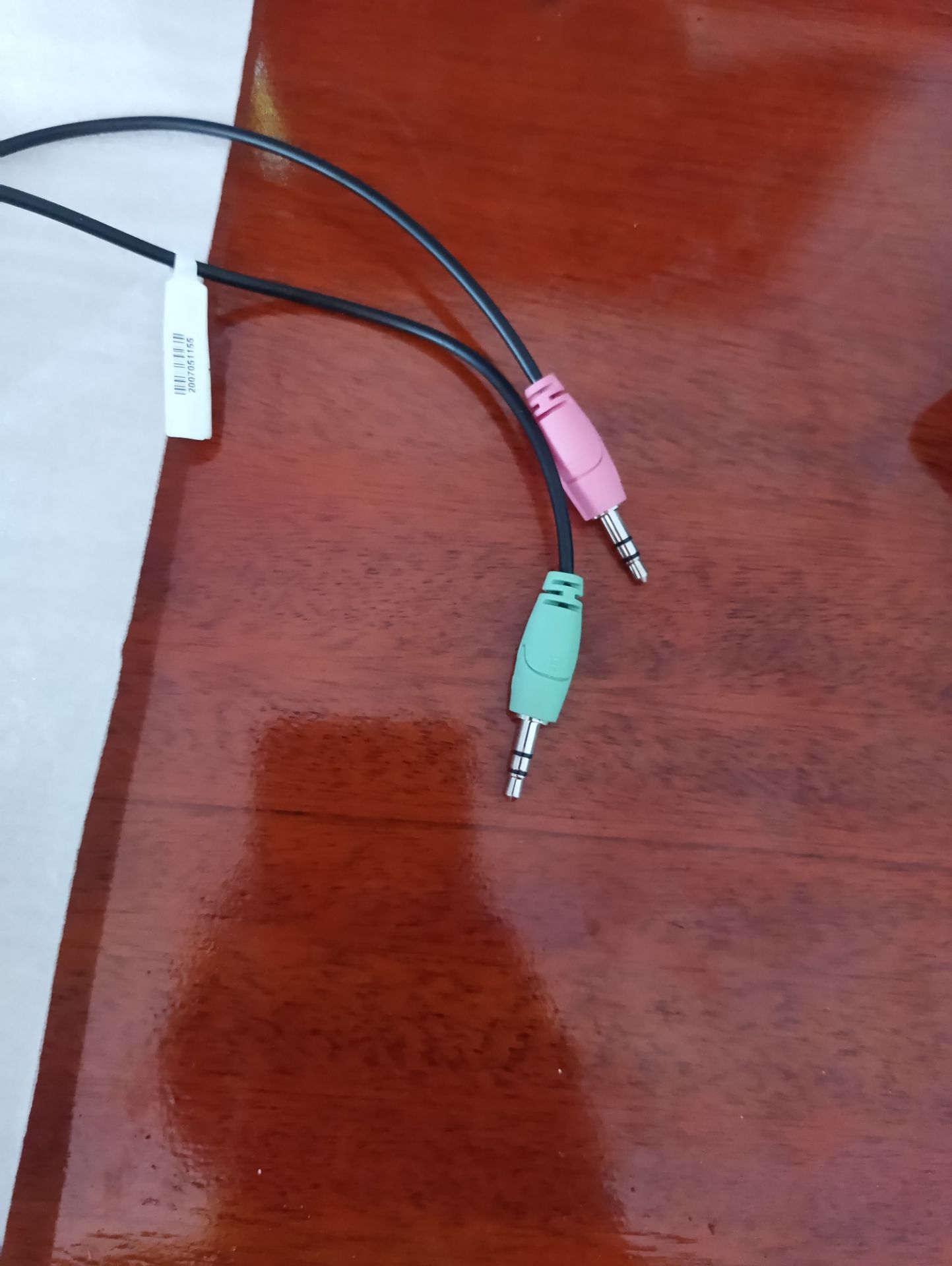 giao hàng nhanh, nhưng tiếc là ko sd được cho điện thoại, muốn sử dụng phải mua dây chuyển thêm mà bằng giá đó thì mua đk nhiều loại phù hợp hơn. giao hàng nhanh, nhưng tiếc là ko sd được cho điện thoại, muốn sử dụng phải mua dây chuyển thêm mà bằng giá đó thì mua đk nhiều loại phù hợp hơn.