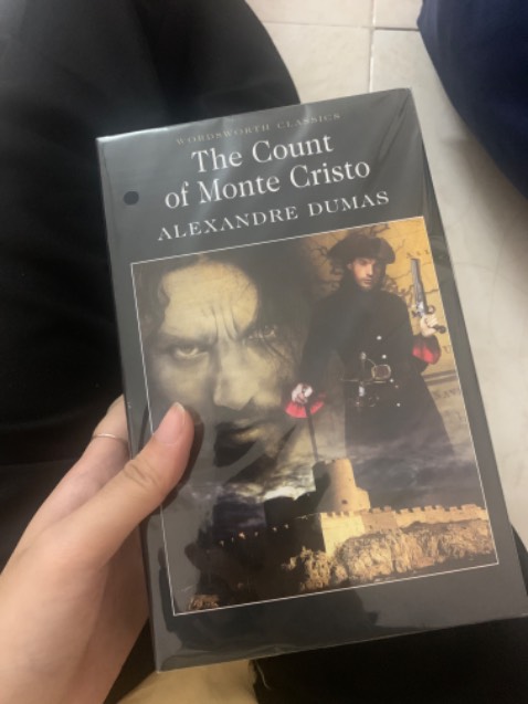 Sách đẹp, shop đóng gói kỹ càng, cẩn thận. Ưng lắm ạ