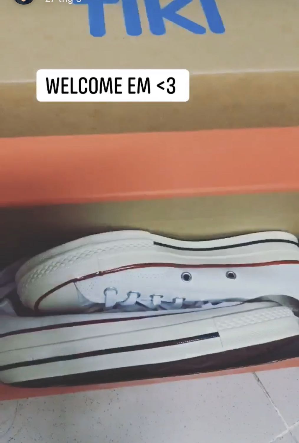 Có sales là hốt ngay luôn
Chân mình bt đi giày 38 mua size 37 của converse là vừa chân
Giày giao đến thời gian cũng khoảng trong tuần
Giày mới 100% k bị dơ xước gì cả
Sẽ tiếp tục ủng hộ Tiki Có sales là hốt ngay luôn
Chân mình bt đi giày 38 mua size 37 của converse là vừa chân
Giày giao đến thời gian cũng khoảng trong tuần
Giày mới 100% k bị dơ xước gì cả
Sẽ tiếp tục ủng hộ Tiki