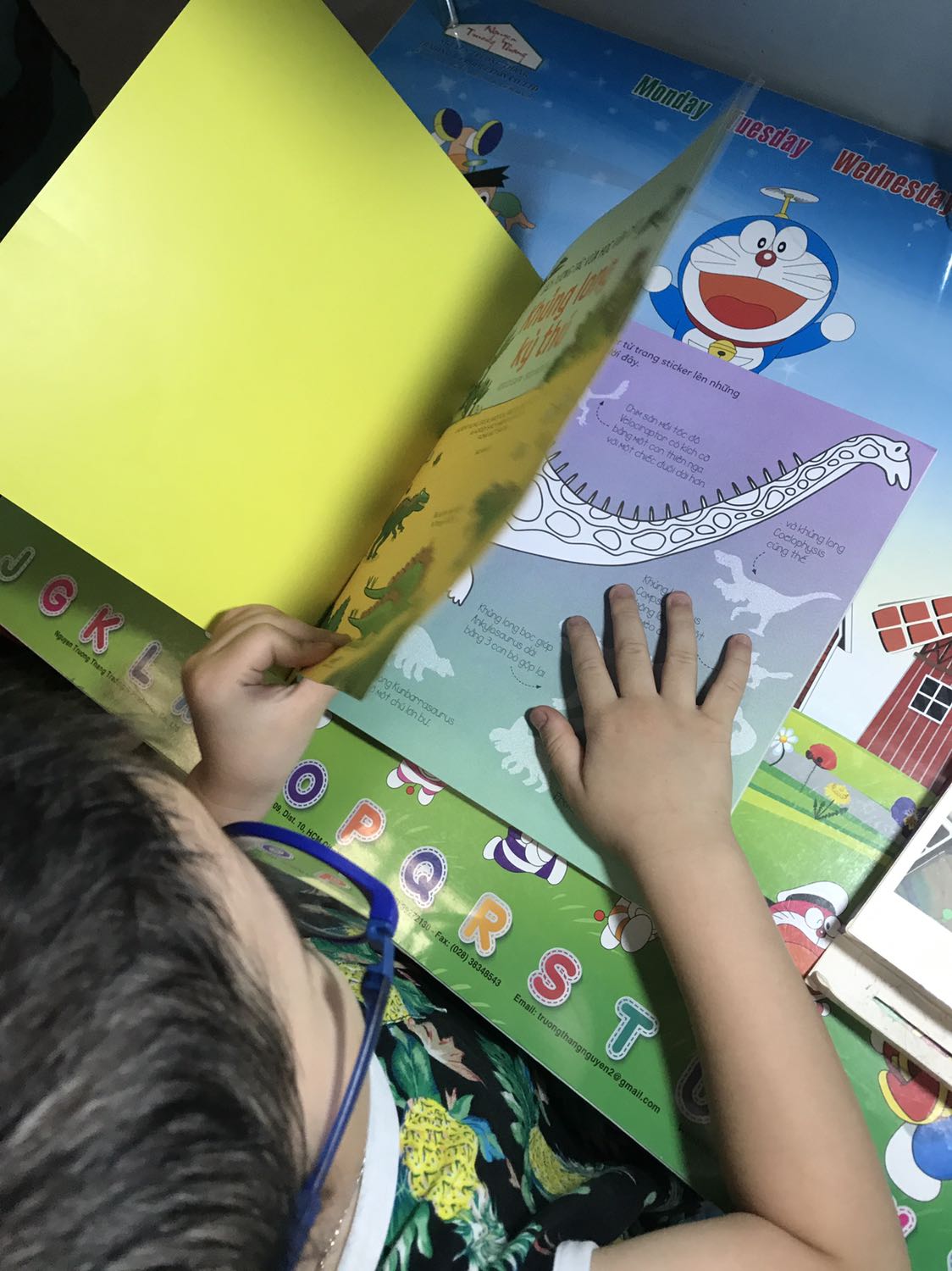 Sách đẹp, màu sắc đẹp. Nội dung hay, cậu nhóc nhà mình thích lắm. Giao hàng nhanh nữa, dịch bệnh thế mà giao nhanh. Sẽ tiếp tục ủng hộ nè!