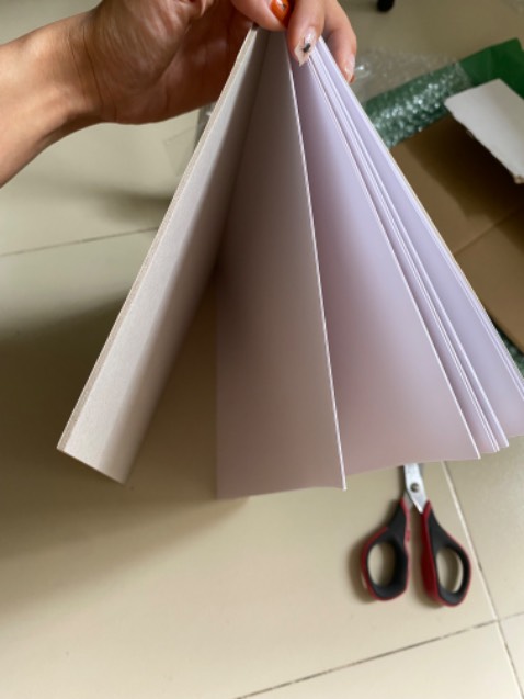 Giao nhanh, giấy chất lượng dày đẹp, gói khá kỹ, shipper giao nhanh, nhiệt tình thân thiện, thanks all