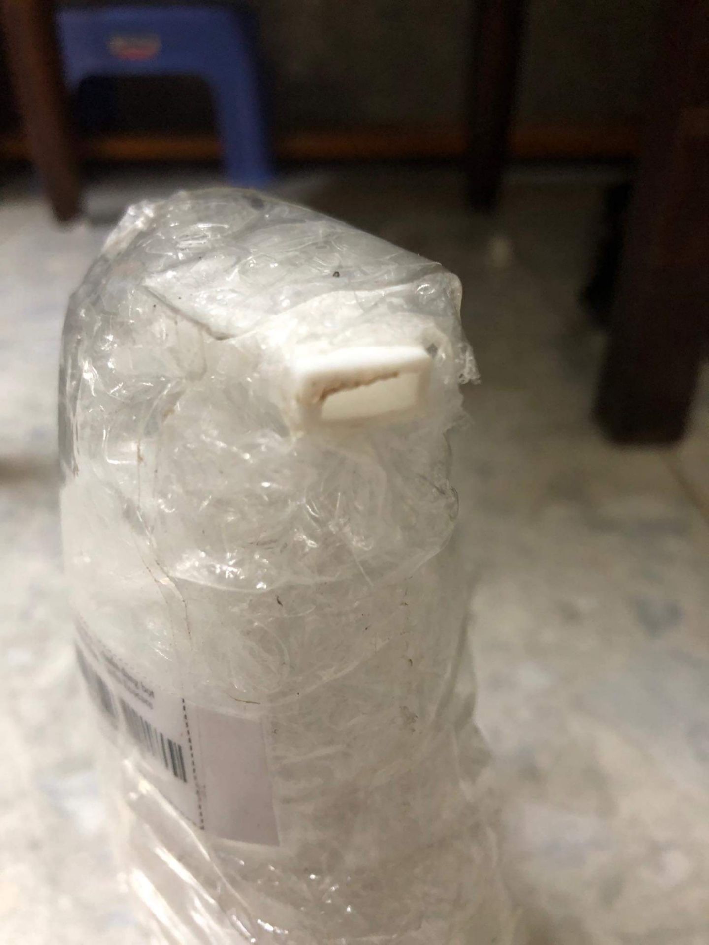 mèn ơi. mua nước rửa tay. mà chỗ vòi nó quá bẩn! thất vọng!