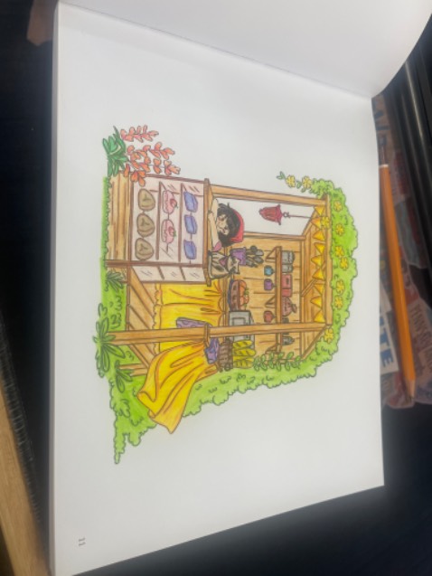 Sách rất đẹp. Tô màu giải trí rất thú vị