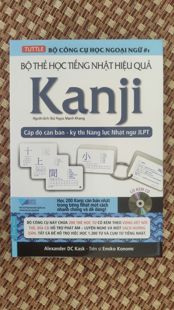 Email nhà sách xin file mềm audio mà không thấy trả lời Email nhà sách xin file mềm audio mà không thấy trả lời