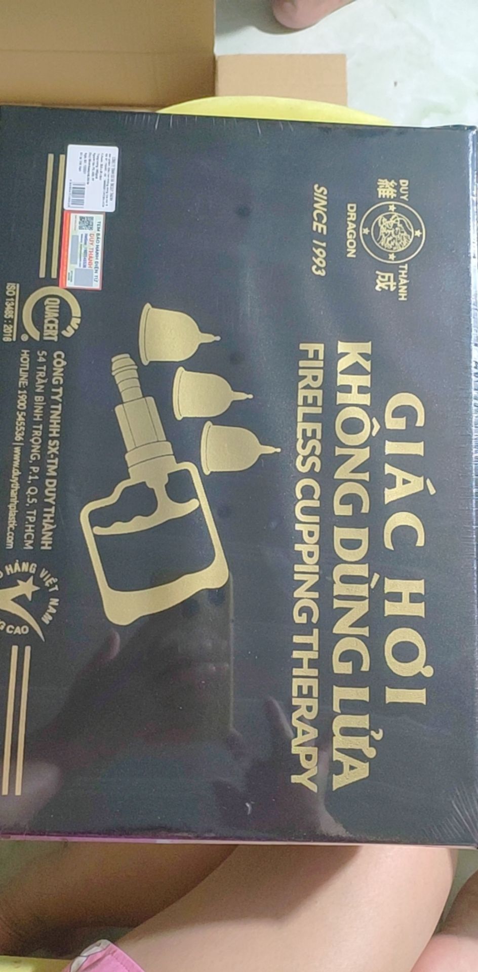 sản phẩm khác so với hình đăng, phải dùng lực rất mạnh ống bơm và đè rất chặt đầu hút mới có tác dụng. ko khít hơi. sp quá tệ so với trước đây nhà mình dùng