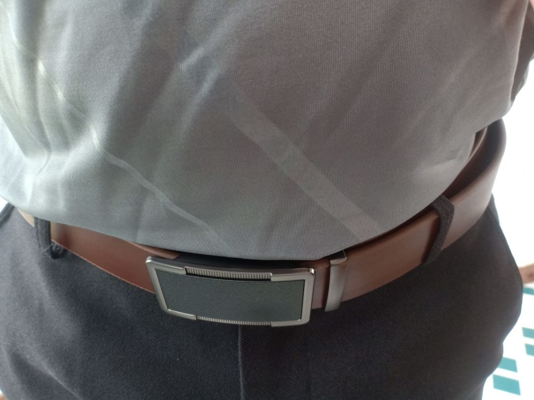 Giao hàng nhanh, sản phẩm đúng như mô tả, đầu khoá chắc chắn, dây nịt đẹp. Chất lượng phải dùng thời gian mới biết. Đánh giá shop uy tín, 5 sao