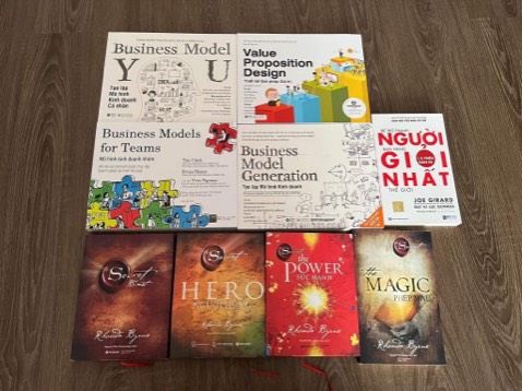 Sách rất đẹp. Đóng gói và giao hàng rất nhanh và cẩn thận. Mình sẽ tiếp tục mua thêm