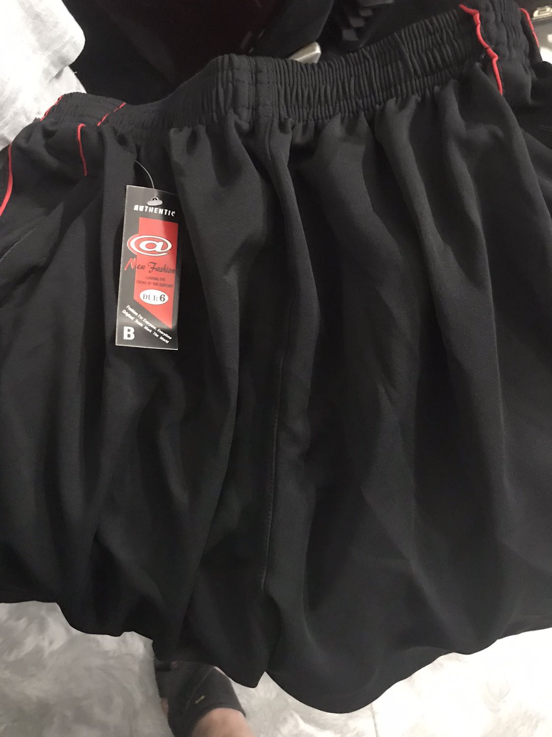 Sản phẩm không đúng theo chất lượng và không đúng tiêu chuẩn bigsize cho người 115 kg. Quần đứa bé 12 tuổi mặc vừa, người trưởng thành còn không mặc vừa. Hình ảnh sản phẩm khác xa hình trên shop. Vậy làm sao đây Sản phẩm không đúng theo chất lượng và không đúng tiêu chuẩn bigsize cho người 115 kg. Quần đứa bé 12 tuổi mặc vừa, người trưởng thành còn không mặc vừa. Hình ảnh sản phẩm khác xa hình trên shop. Vậy làm sao đây