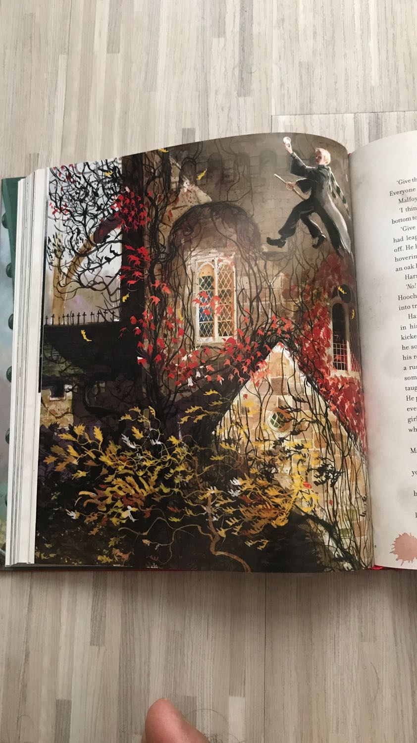 May mắn tìm thấy một cuốn duy nhất nên đã đặt mua ngay. Rất hài lòng. Tiki giao hàng nhanh. Đêm qua đặt mà sáng bảnh mắt đã gọi giao hàng. Sách đẹp và cầm sướng tay lắm. Một chút vui những ngày dịch bệnh thế này.