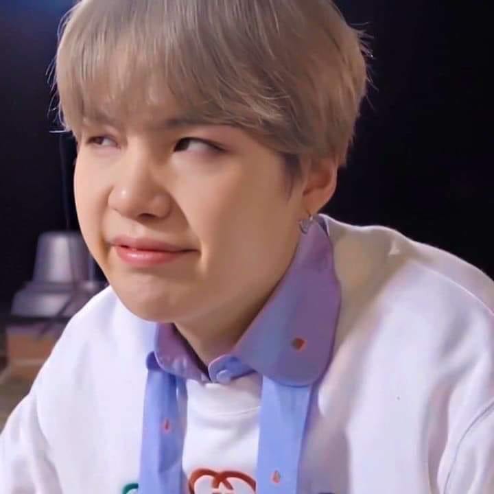 giao nhanh ghê gớm :)) sách đẹp lắm