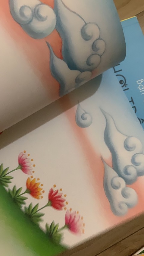 Sách đẹp. Màu sắc rõ nét. Chất liệu giấy cũng đảm bảo. Bé nhà m rất thích. Sẽ ủng hộ shop dài dài