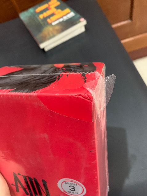 Seal bị rách 1 góc, mấy góc của box cũng móp hết nên sách cũng bị ảnh hưởng. Trải nghiệm không được tốt lắm, còn thời gian giao hàng thì đúng như hẹn, giao khá nhanh