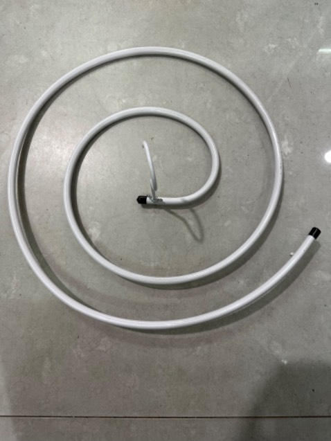 Sản phẩm khá ổn,thích hợp với các góc cố định còn riêng mình sử dụng cho tủ có bánh xe thì 2 tủ cọ nhau bịt góc sẽ rớt ra