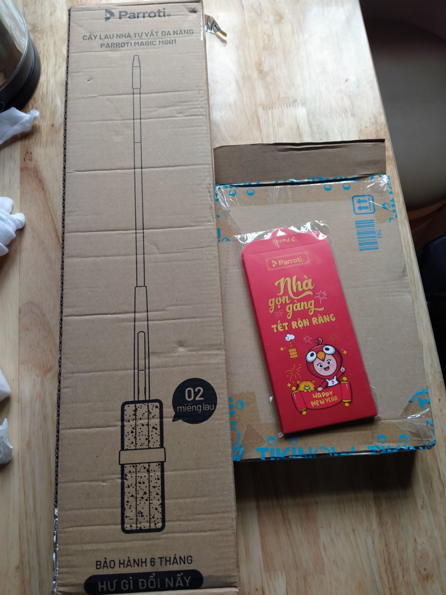 giao hàng nhanh chóng 
đóng góp cẩn thận , gọn gàng
sản phẩm dễ lắp ráp và k tốn diện tích để cất  , lau sạch sẽ & có 2miếng lót thay qua đổi lại ok nha . 189k nhé