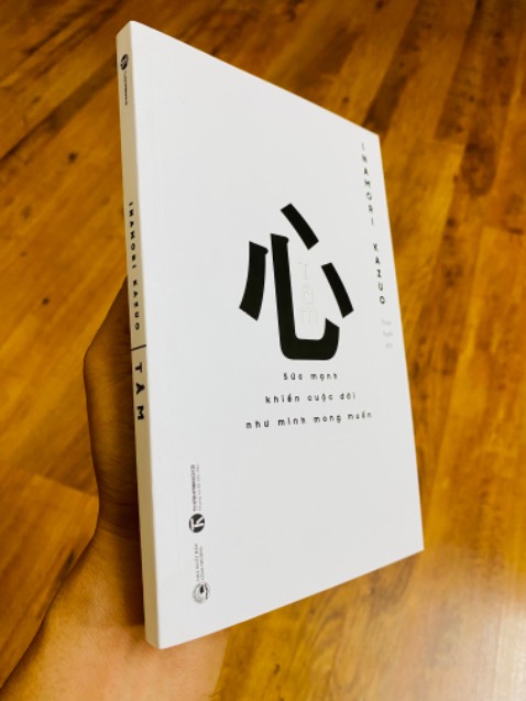 Đóng gói cẩn thận. Ko bị cấn móp gì. Sách nhỏ nhưng chất lượng. Tks Tiki.