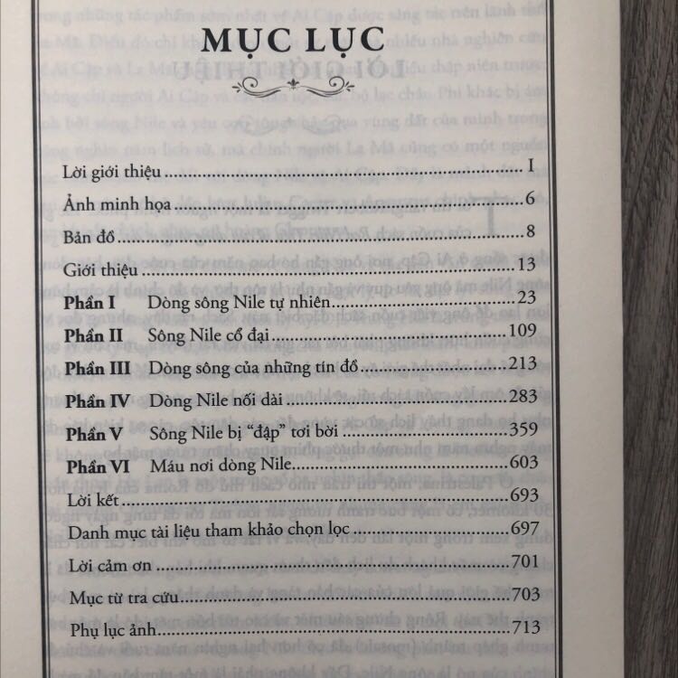 Sách đẹp, hơn 700 trang nội dung, bản đồ và hình ảnh minh hoạ. Nội dung chưa đọc hết nhưng nhìn mục lục thì rất hấp dẫn, nhiều bản đồ rõ ràng . Giấy màu vàng nhạt đỡ nhức mắt, chữ lớn và giãn cách hàng dễ đọc. Rất ưng ý.