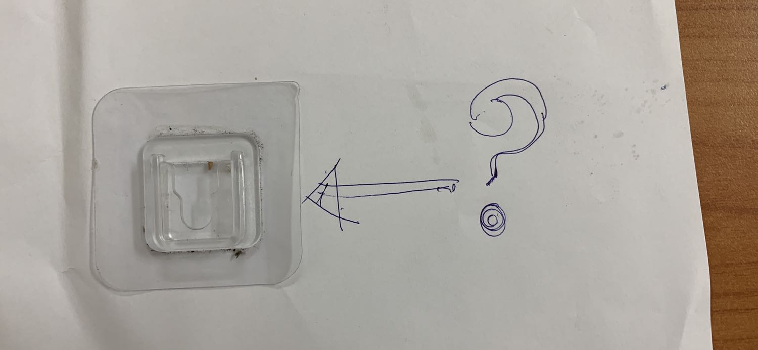 Giao thiếu 1 miếng dán hình tháp nên không dán sản phẩm lên tường được!