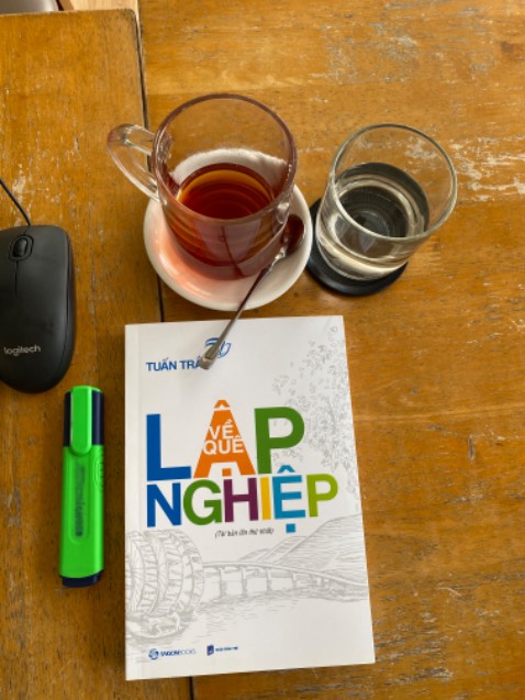 Sách hay nói về con đường từ làm thuê đến làm chủ của bác Tuấn Trần và những khó khăn ban đầu khi dấn thân làm chủ của bác…