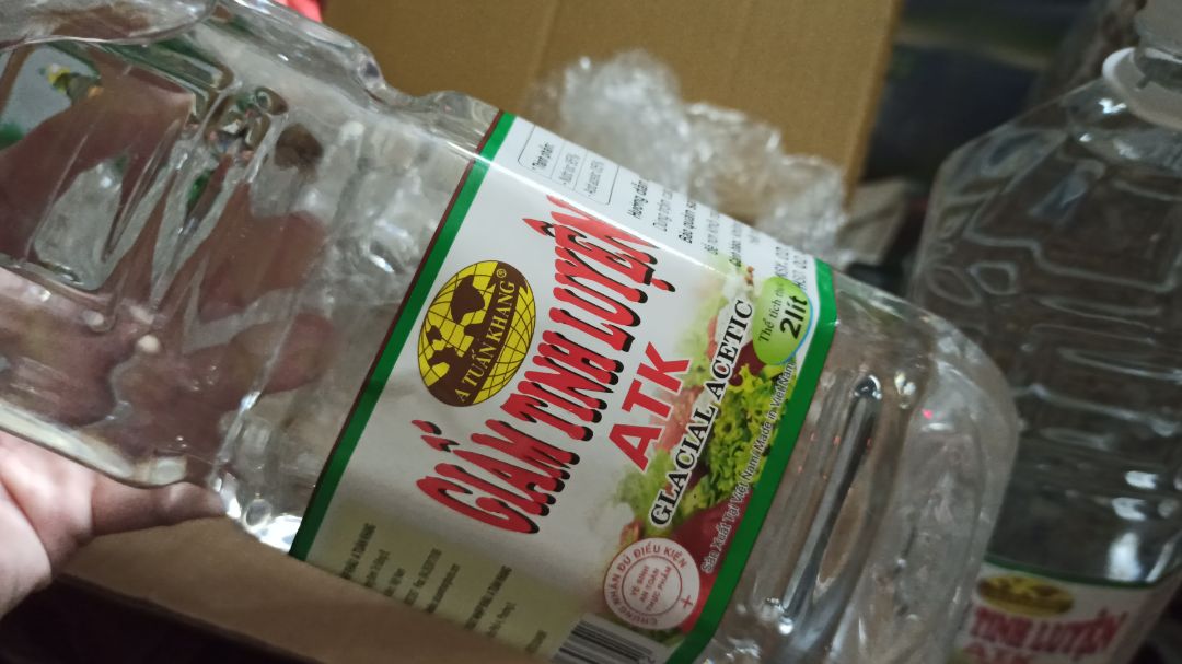 hàng đóng gói kĩ, giao rất nhanh luôn, sp mới và hsd lâu. Giấm thơm rất ok!