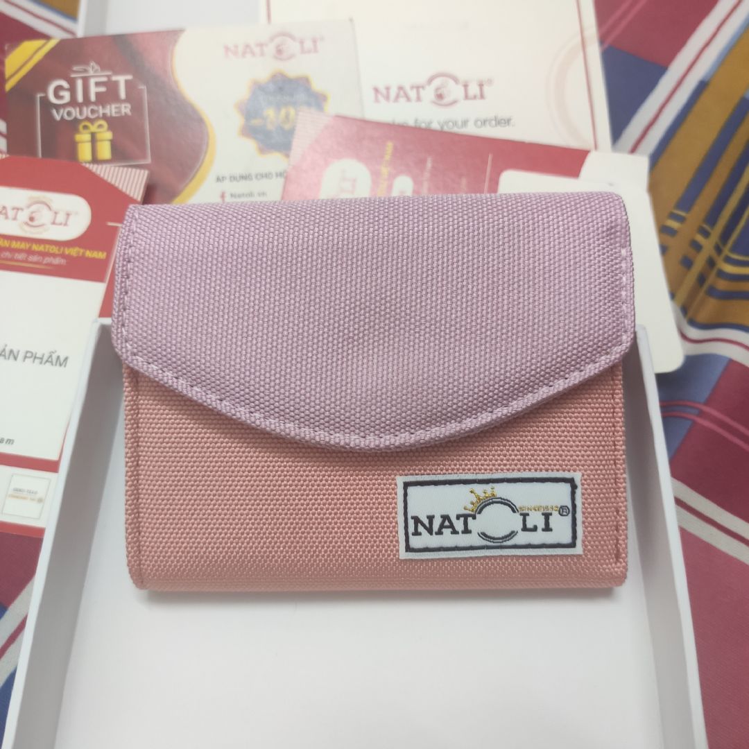 sản phẩm đóng gói cẩn thận. từ cách đóng gói thấy được sự chuyên nghiệp của shop. mình tặng cho bạn gái rất thích. giao hàng cũng nhanh nay đặt mai đã có rồi. sẽ ủng hộ shop lâu dài 😁