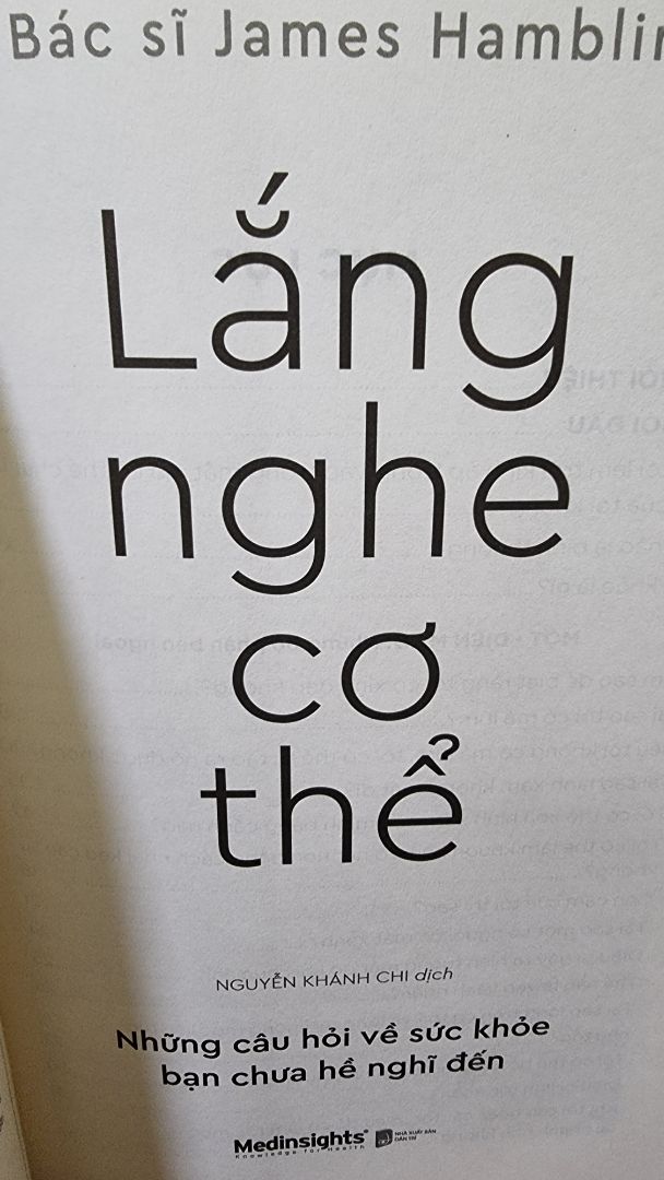 Sách là các kiến thức về cơ thể, những câu hỏi thường gặp được trả lời bằng kiến thức khoa học. Hơi khô đối với cá nhân mình nhưng rất có giá trị tham khảo. Like. Sách là các kiến thức về cơ thể, những câu hỏi thường gặp được trả lời bằng kiến thức khoa học. Hơi khô đối với cá nhân mình nhưng rất có giá trị tham khảo. Like.