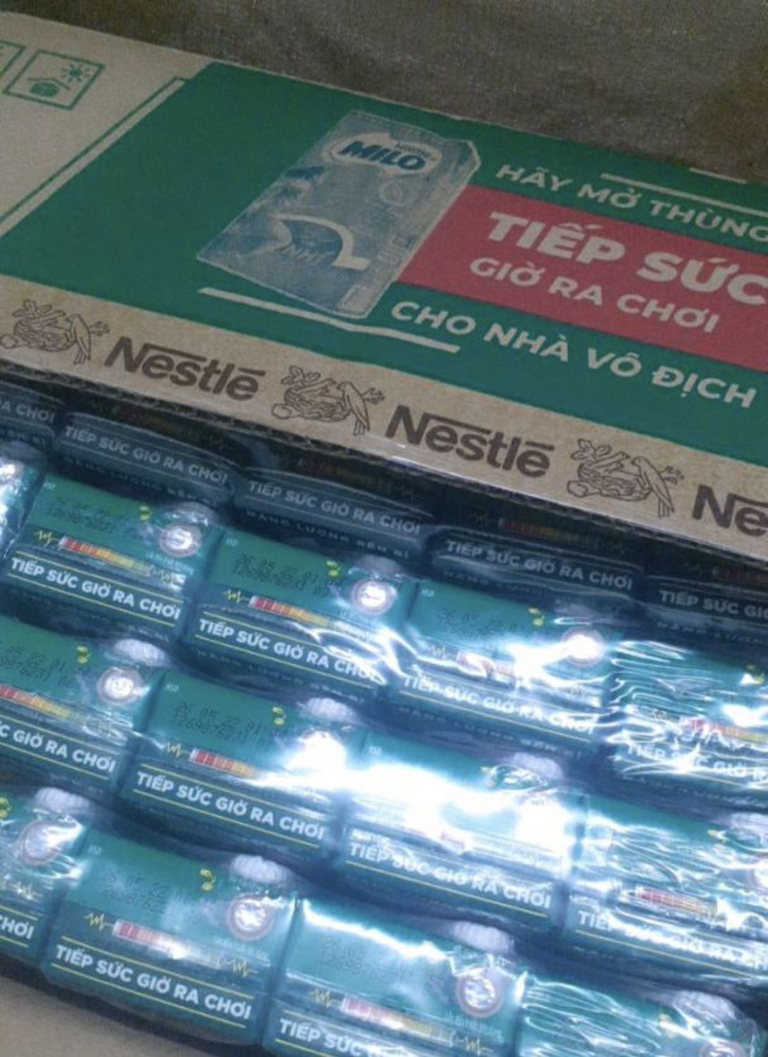 Shop đóng gói cẩn thận, giao hành nhanh, giá sale tốt rất xuất sắc trong việc giao hàng