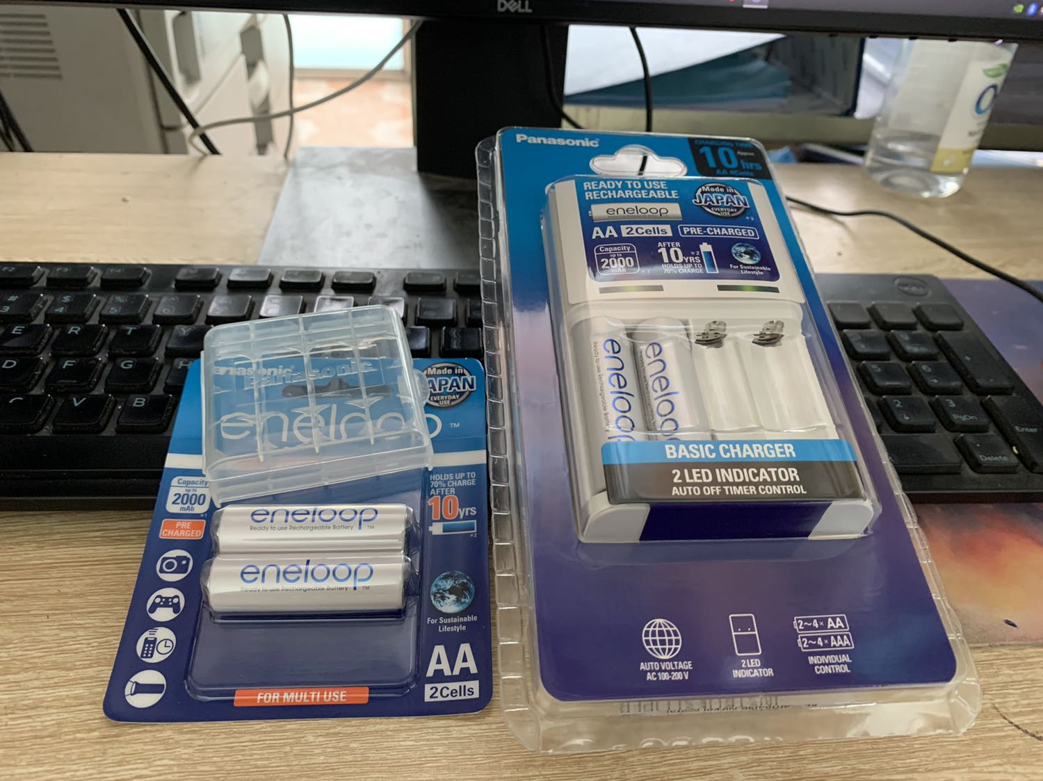 Hàng tốt lắm, nguyên hộp từ nhà sản xuất chưa bóc tí nào. Sạc 4 pin AAA 630mhA trong 3 tiếng đầy, đo được 1.3V. Trong quá trình sạc không nóng. Tiki giao hàng nhanh. Luôn hài lòng về dịch vụ