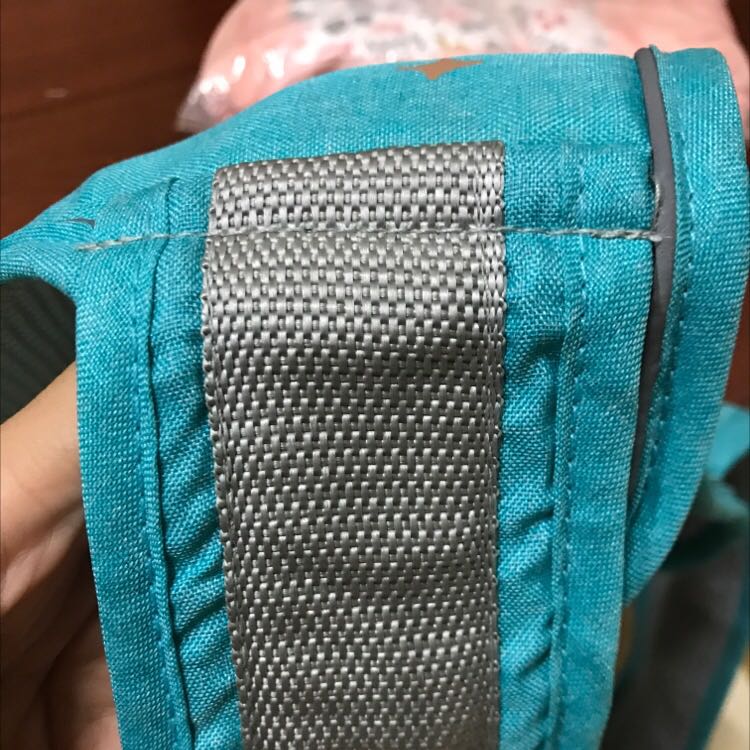 Mình thích cái yếm đi xe máy này lắm á. Cute ghê. Chất vải đẹp. Mềm mịn. Có dạ quang buổi tối nữa. Tóm lại là ưng