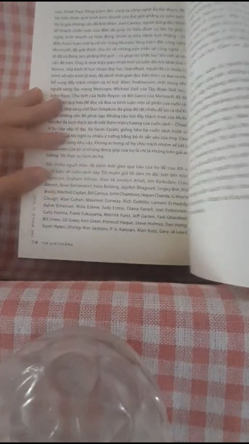 Sách hay, nó bao quát hết nhg điều mình thắc mắc về tk21 và về trước nữa, sách này xuất bản lâu r, nhưng đến nay mới đọc. Tuy v kiến thức trg sách vẫn ko cũ so vs nền kinh tế vn bây h. À mà nhiều tên nhân vật, có lẽ bạn nào có hiểu biết chút về nền kinh tế toàn cầu đọc sẽ dễ hiểu hơn, hông thì mb ngồi search gg cả nửa buổi á:))))))