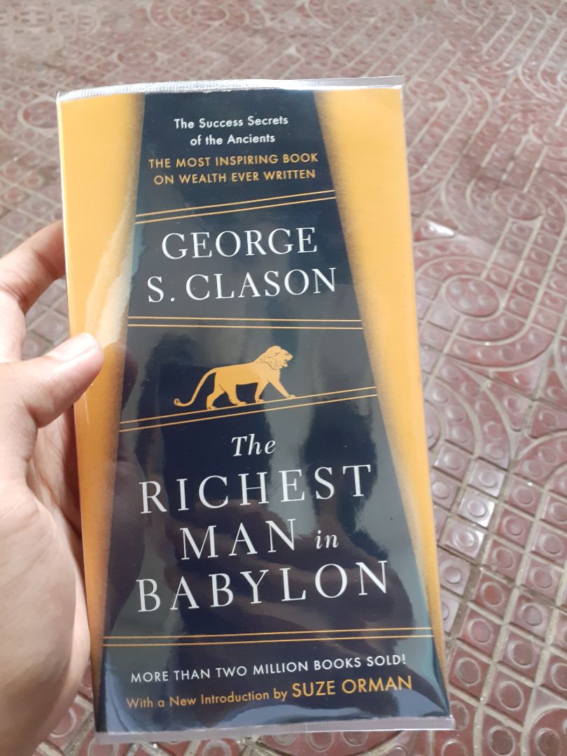 sản phẩm nhận bị ố vàng như qua sử dụng 
nhận hàng 10p rồi mới mở ra thì phát hiện như vậy
chất lượng giấy tệ( bị cong)