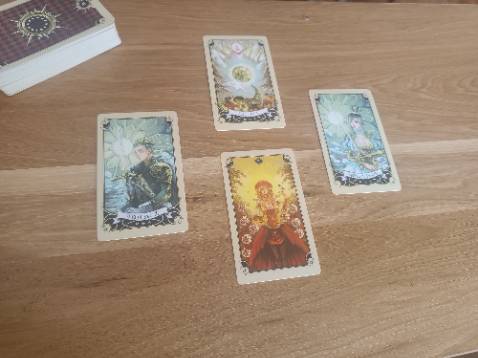 Bài xào rất ổn, chất lượng màu in cũng không có gì để chê, sẽ ủng hộ dài dài. Có điều chuẩn bị hàng hơi lâu một chút