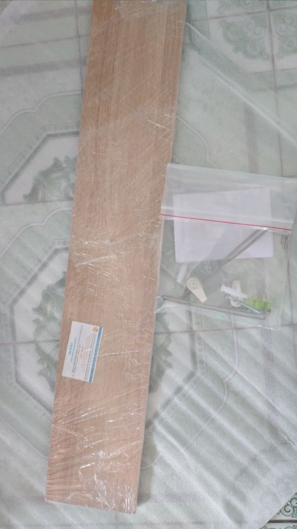 shop uy tín, gói hàng siêu cẩn thận luôn. sp giống hình to, đầy đủ phụ kiện, dễ lắp, tiện lợi,gỗ xịn, màu gỗ cũng đẹp nữa. Thực sự rất ưng ý, mn nên mua nha???????????? shop uy tín, gói hàng siêu cẩn thận luôn. sp giống hình to, đầy đủ phụ kiện, dễ lắp, tiện lợi,gỗ xịn, màu gỗ cũng đẹp nữa. Thực sự rất ưng ý, mn nên mua nha????????????