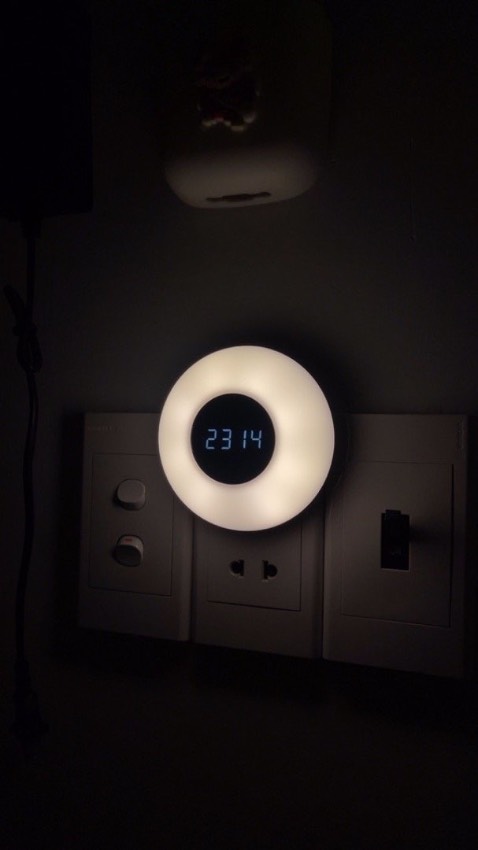 Đèn ok nha, tiện lợi cho mẹ bỉm sữa. Vừa căn giờ cho con ăn được lại vừa có điều khiển từ xa bật chế độ sáng theo ý mình. Đèn đẹp nha rất đáng tiền nên mua nha, shop đóng gói cẩn thận