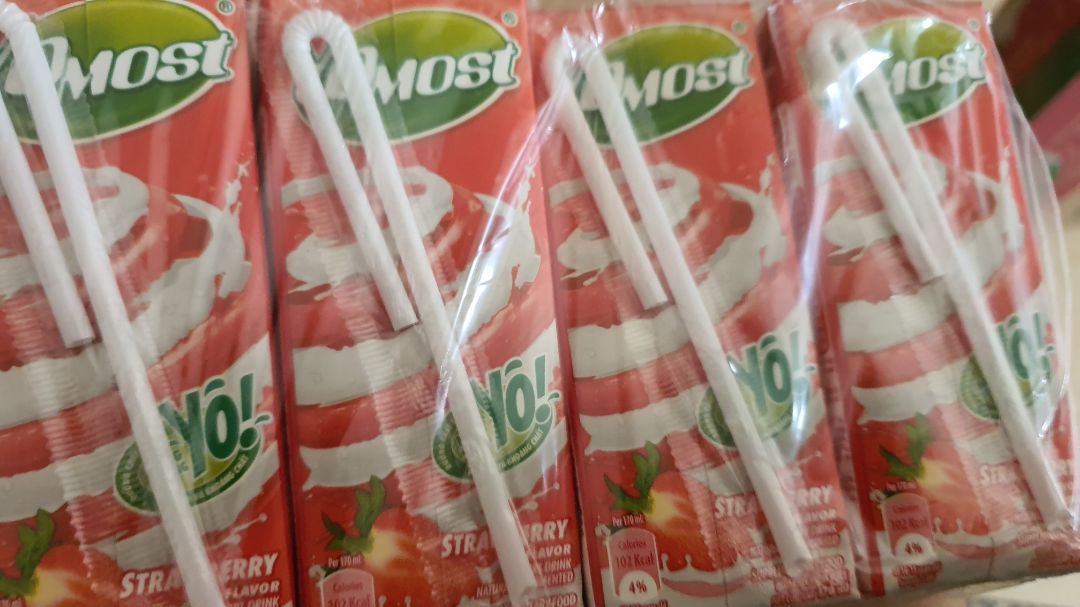 sản phẩm đóng gói cẩn thận. nhưng khi khui hộp bên trong thì sản phẩm được đóng gói k chắc chắn như những lần trước. nhìn rất cẩu thả. lỏng lẻo. giống như sản phẩm được trưng bày rồi đem vô đóng gói lại nên có thất vọng. hy vọng k phải hàng giả. xin cám ơn.