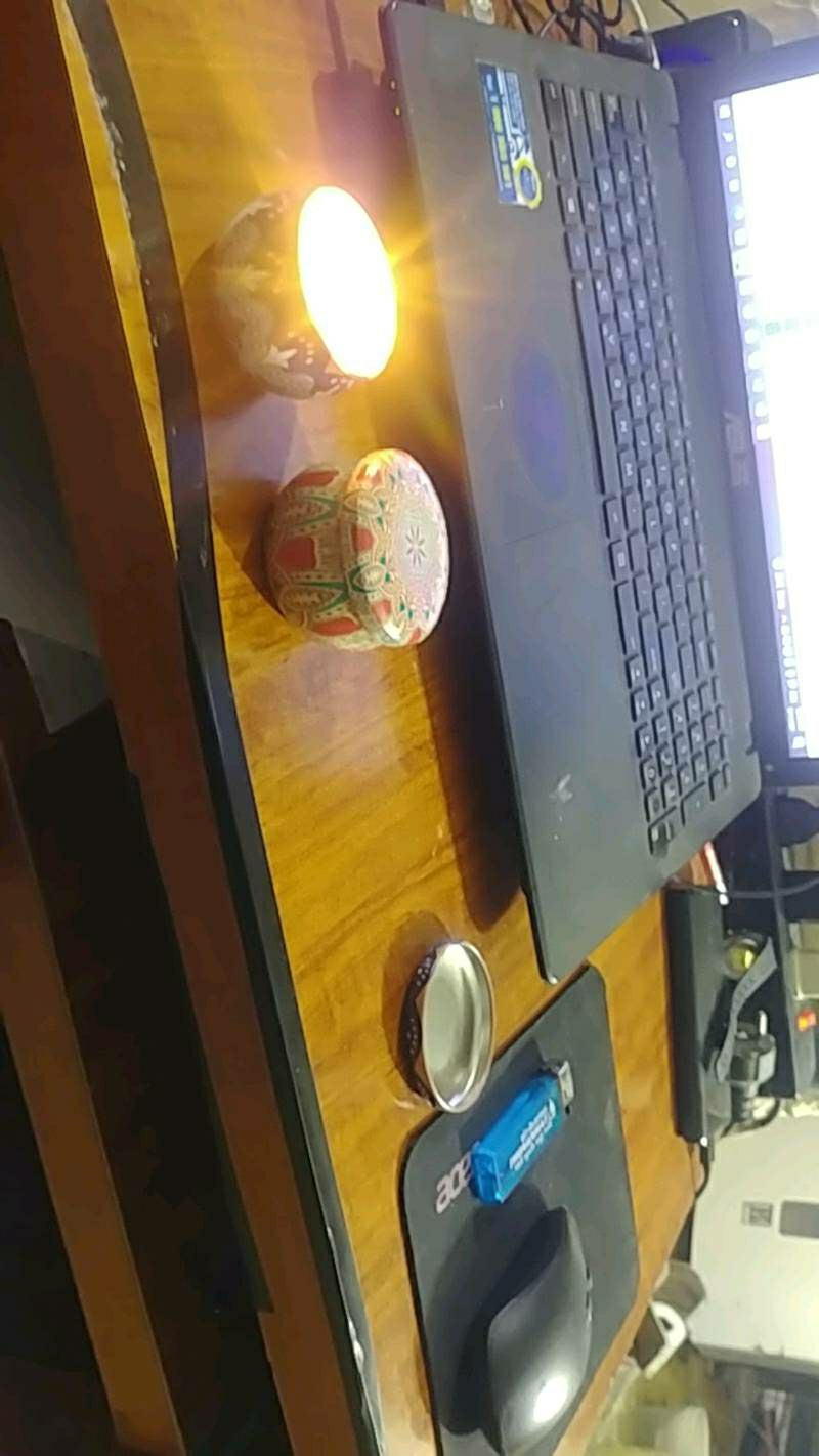 Nến thơm lắm, hộp đẹp. Mua làm quà tặng là quá ok. Giá thì ổn, không đắt cũng kh rẻ 👍🏽👍🏽👍🏽👍🏽👍🏽👍🏽👍🏽