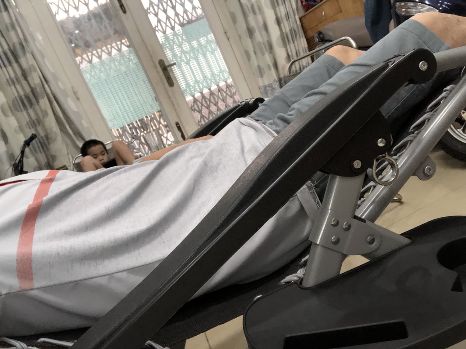 Giá tốt. Đóng gói chu đáo. Sản phẩm tốt đúng như mô tả. Nằm rất thoải mái & tiện lợi, phù hợp người lớn tuổi. Cám ơn shop