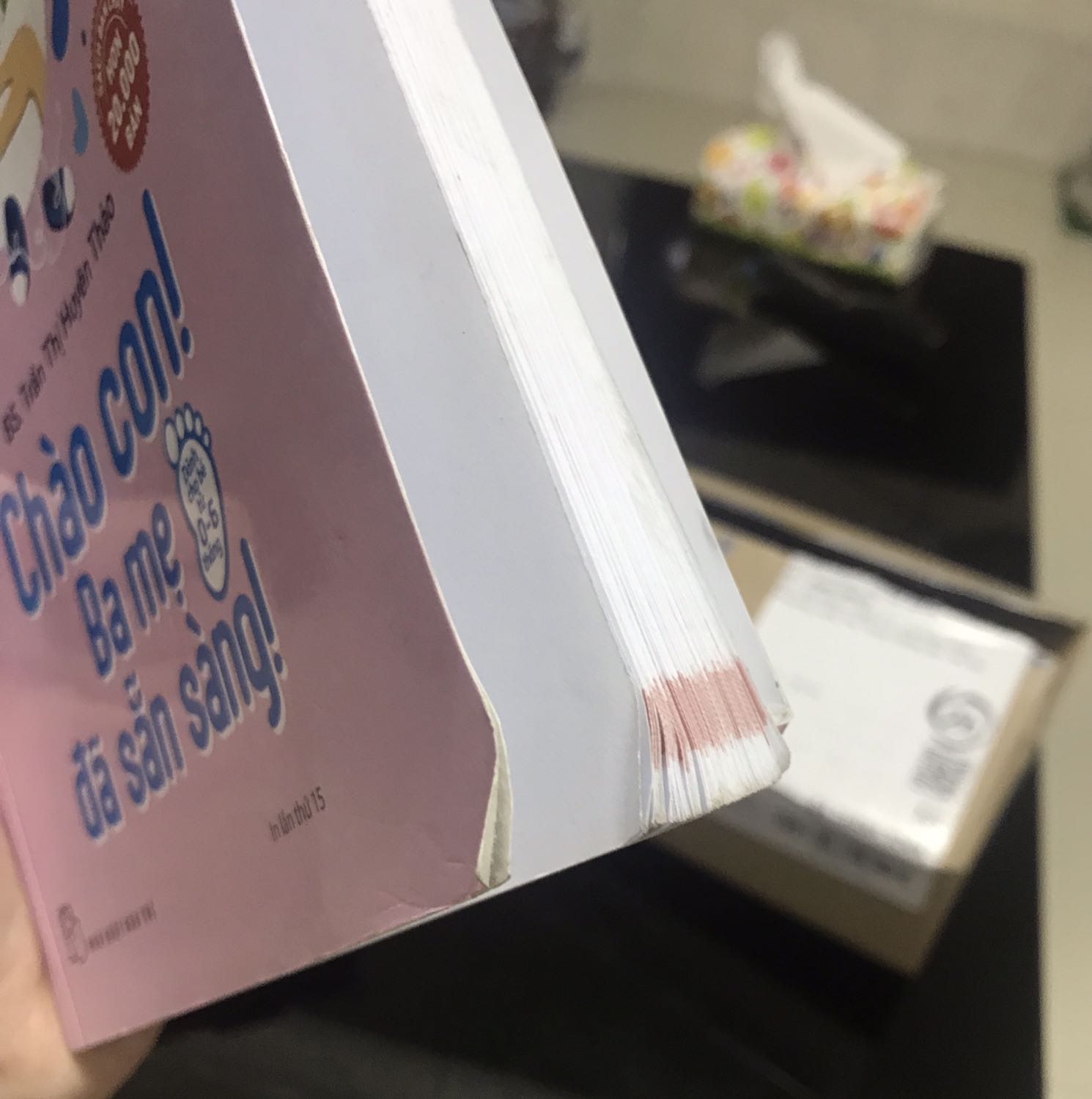 Sách cũ như thế này mà Tiki cũng giao đến tay khách hàng được. Sách mình đã đọc qua nhiều năm tháng cũng không đến mức nát bét như "sách mới" của Tiki đâu ạ :(