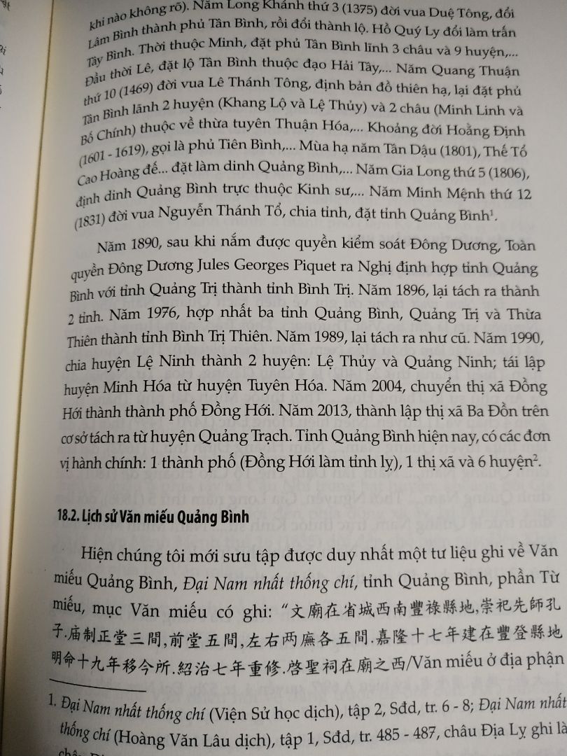 Sách hay, viết chỉn chu, nhiều thông tin hấp dẫn. Bìa cứng chắc chắn. Giao hàng nhanh chóng, sạch đẹp. Quá ưng! lại còn được áp mã giảm giá xịn xò.