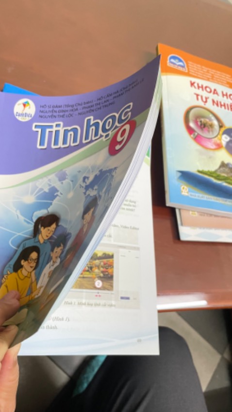 Chất lượng sách tốt. Giao hàng quá chậm, mất 6 ngày, không đúng như cam kết