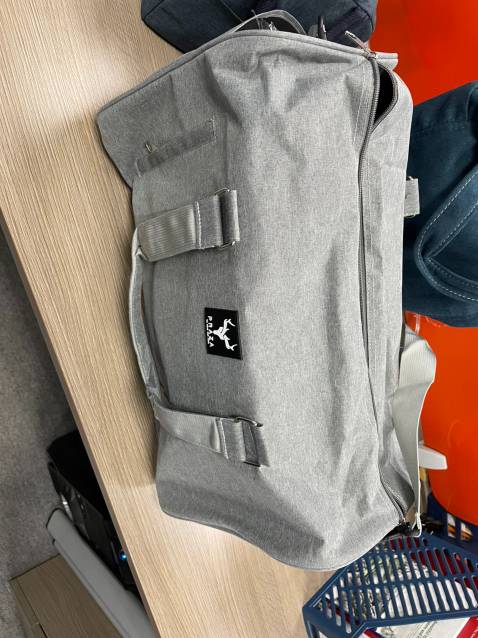 Túi sách dày dặn, đẹp,  thông tin y như mô tả, xứng đáng được mình và mọi người tin tưởng mua sắm