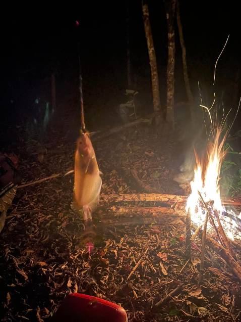 Hàng đúng mô tả. Phù hợp với giá tiền. Thích hợp cần 5m4 trở xuống. Dài hơn thì vẫn cố dc mà hơi yếu. Cho 5 sao