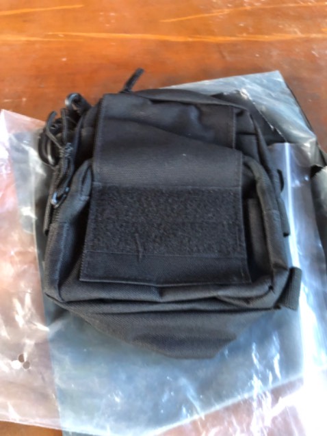 Chất liệu vải tốt đúng như quảng cáo, đa ngăn tiện dụng, đóng gói cẩn thận