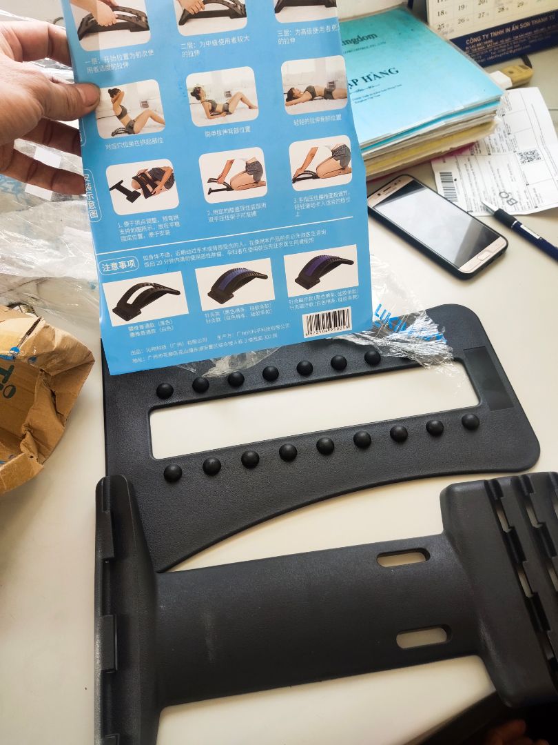 Rốt cuộc là có miếng xốp hay không, nếu không có thì nói rõ trong phần giới thiệu sản phẩm luôn đi để ai đọc cũng hiểu. Nếu thực sự có miếng xốp mà khi gửi hàng thực tế lại không có "THÌ" nhà bán hàng quản lý không tốt. vì đã có rất nhiều người mua hàng và phản ánh tại sao ko có miếng xốp rồi, đối với tôi, có miếng xốp cũng được mà không có cũng được, vì trước khi mua tôi đã nghĩ đến trường hợp này rồi, Không có vẫn xài tốt nha mọi người, đã trải nghiệm rồi. những tôi nói ra đây để nhà bạn hàng khác phục và cải tiến để những người mua sau được hài lòng.
chúc shop ngày càng phát triển.
Thanks & Best Regards.