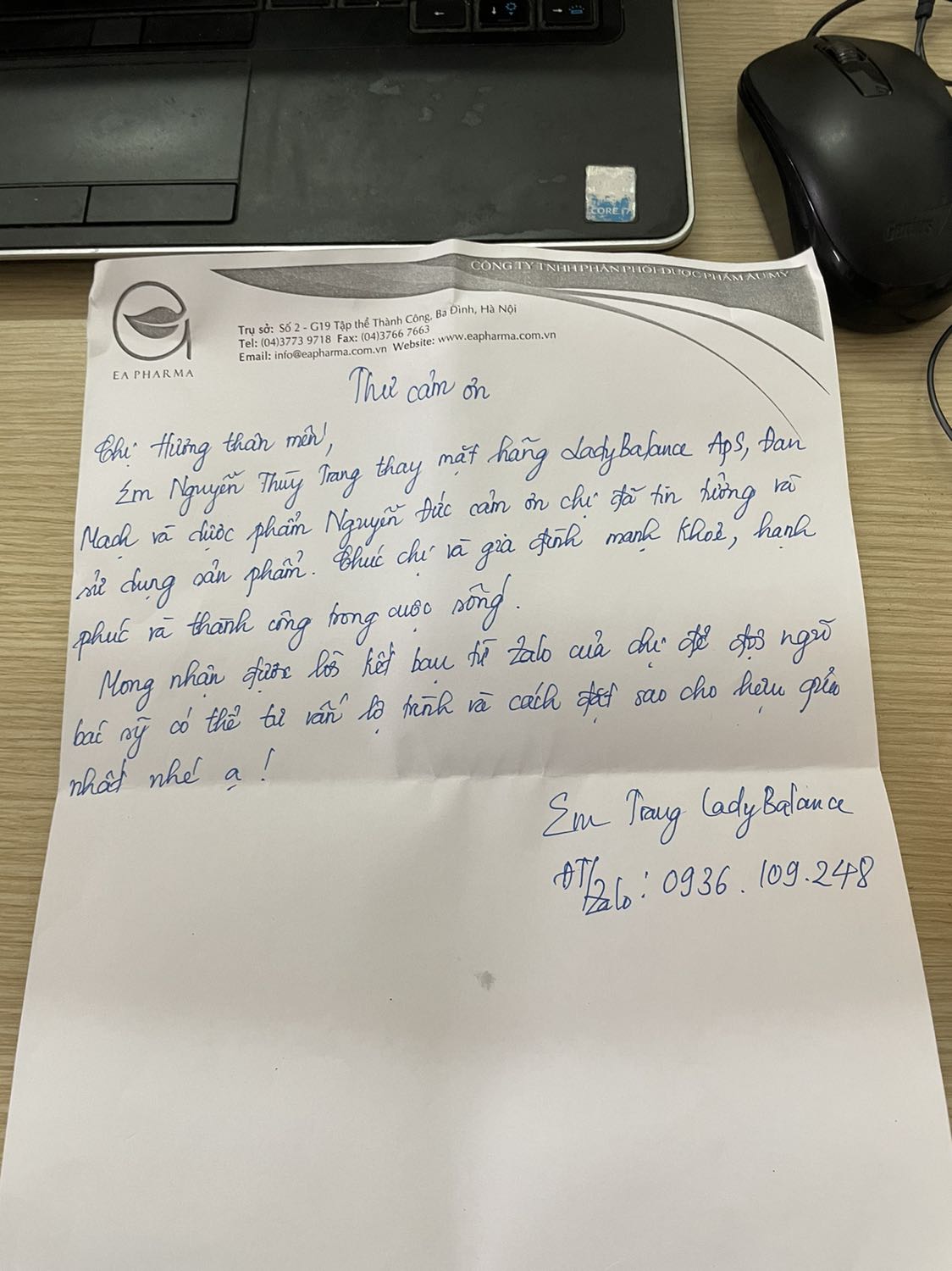 Shop cực kì chu đáo. Đc tặng kèm 1 túi giấy khô, có cả thư viết tay cần thận nữa. Mình cũng làm trong ngành dược mà thực sự đánh giá cao cách phục vụ