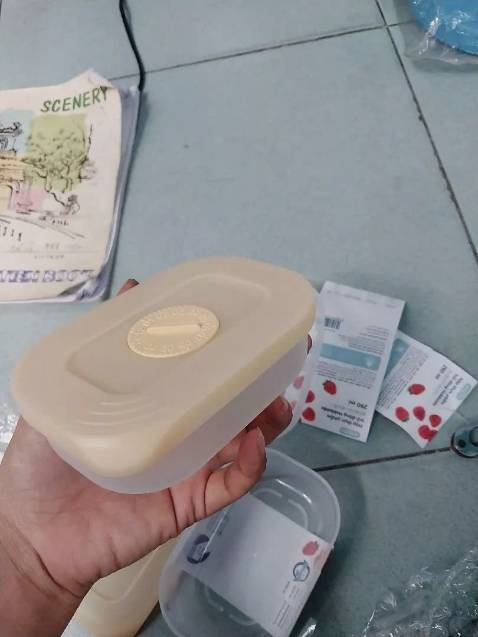 Hộp đẹp , gói hàng kĩ giao hàng nhanh và đúng của inochi , có chức năng ghi nhớ thời gian cũng hay hay . Tuy nhiên mình chọn size 290ml nên hơi nhỏ , đã đặt mua thêm mấy hủ lớn hơn của shop